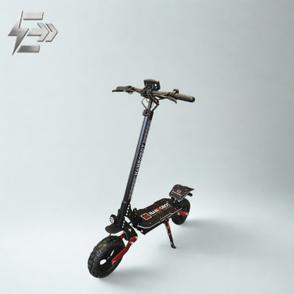 Trottinette électrique Nanrobot D4 équipée d'un moteur performant de 1200W et d'un deck antidérapant.